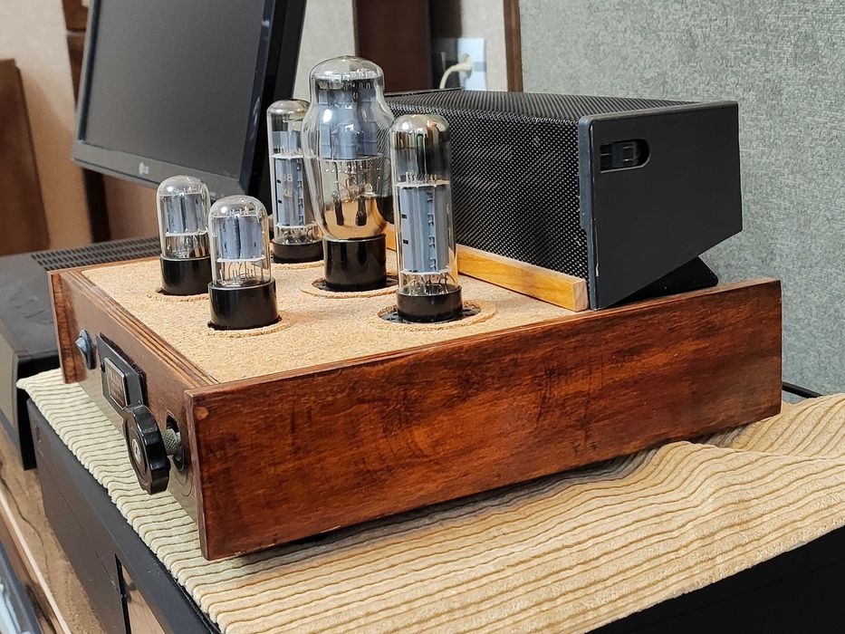 Продается авторский однотактный ламповый усилитель.
