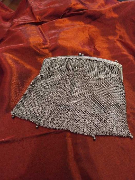 Старинна сребърна дамска чанта