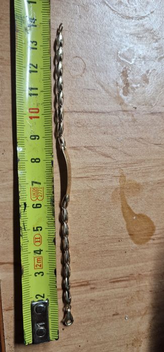 Bratara copil aur 14 k facuta la comanda are inscriptia"Ale" gr 3 gram