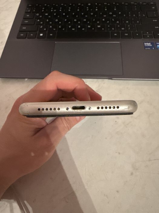 IPhone 11 128GB White