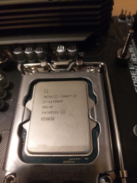 Kit I7 12700KF, MSI B760 Gaming Plus Wifi, 32GB DDR5 la 6000 MHz