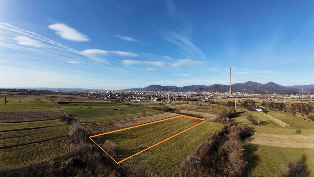 Teren extravilan 5.350 mp Baia Mare limitrof – front 39 m, drum acces.