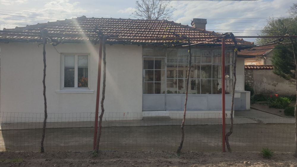 Продава се Къща в с. Градина, Област Пловдив - 1100 кв.м за 50 €/кв.м - Снимка #2