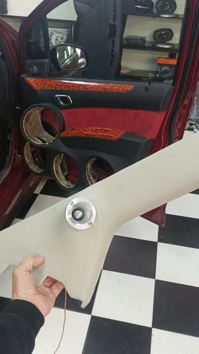 Sabufer Yashik Stls ekanom bagaj vazni xam yengil , Dostafka bor