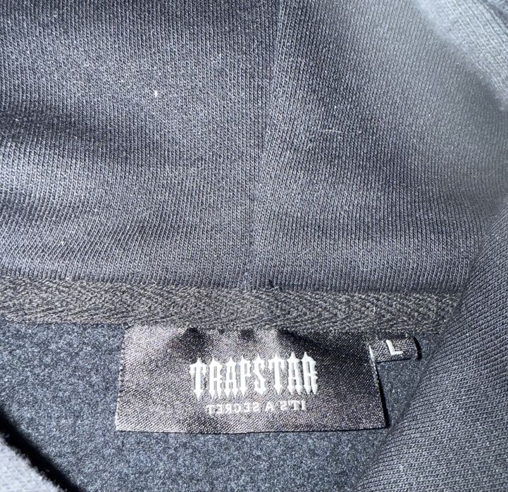 Trapstar екип размер Л