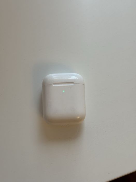Casti apple airpods 2 (nu pro) cu carcasa wireless a1938