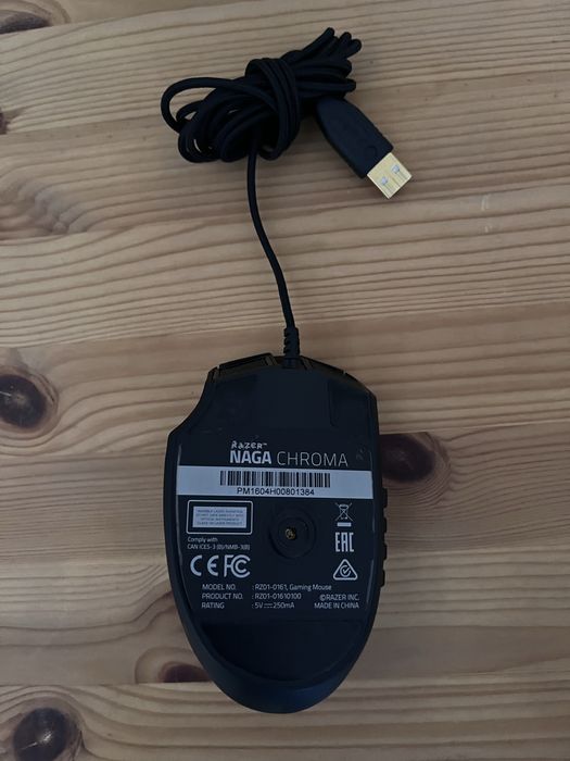 Mouse Gaming MMO Razer Naga Chroma (12 butoane laterale)