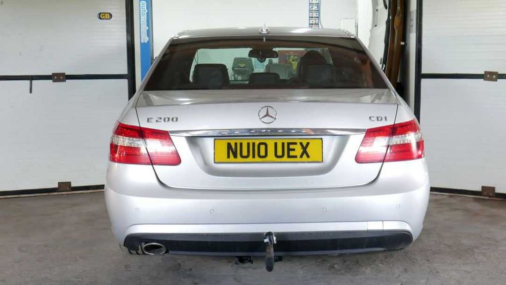 Mercedes-Benz E-Class (W212)  НА ЧАСТИ В ОПИСАНИЕТО