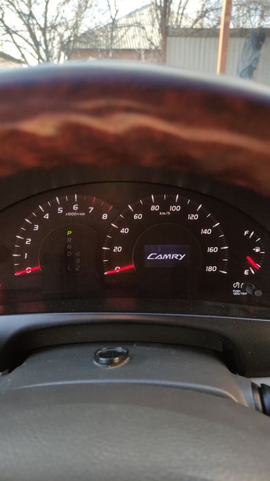 Щиток прибор камри 40