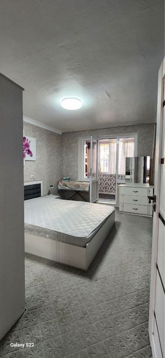 Продается 3 ком. Квартира площадью 80 кв.м. В Саттепо ор. Базарчик