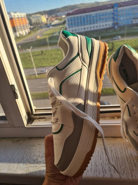 Продам новые кеды