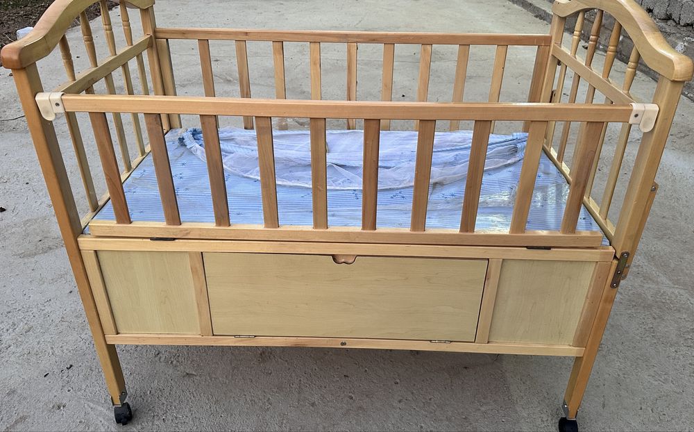 Кроватка детская!