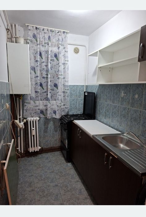 PF închiriez apartament  2 camere în zona  Podu roș