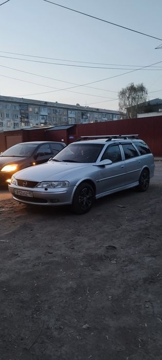 Опель вектора б 2002год