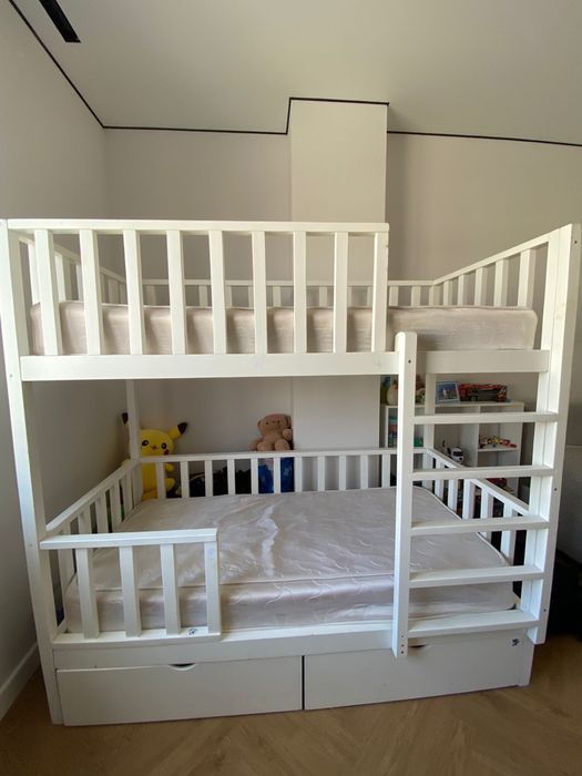 Кровать двухярусная