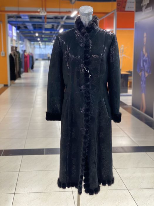 Дублёнки женские ( распродажа)