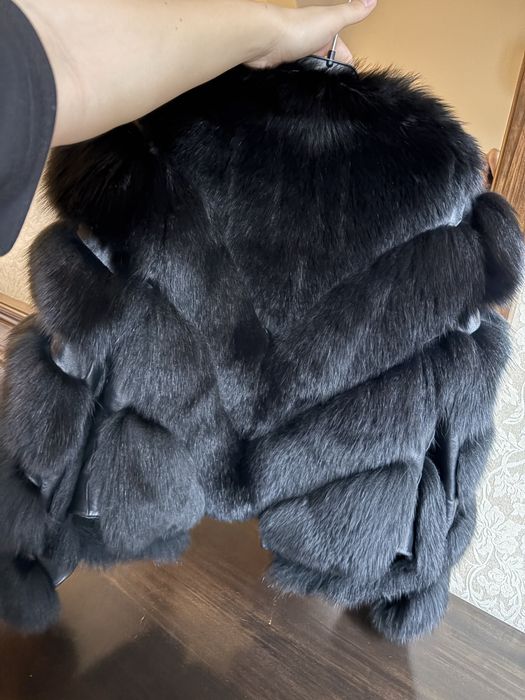 Haina de blana din vulpe polara