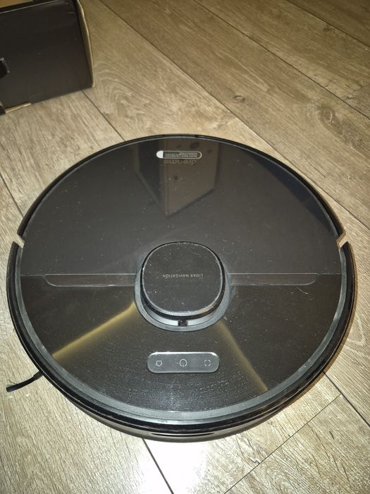 Продам робот пылесос