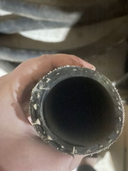 Шланг продается в хорошем состоянии.