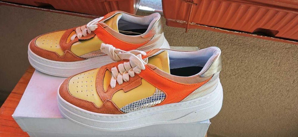 Оригинални маркови дамски сникърси / маратонки EBARRITO - 38 номер