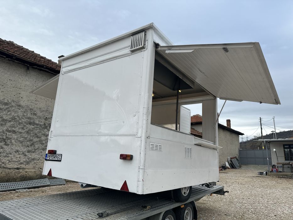 Търговска каравана за бързо хранене