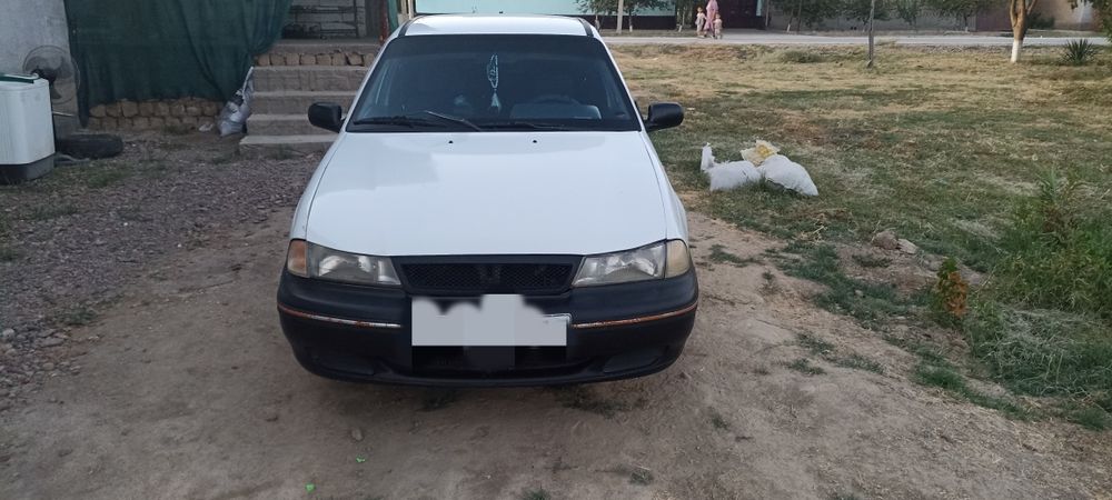 Nexia 1 holati yaxshi 1998 yil gaz benzinda yuradi