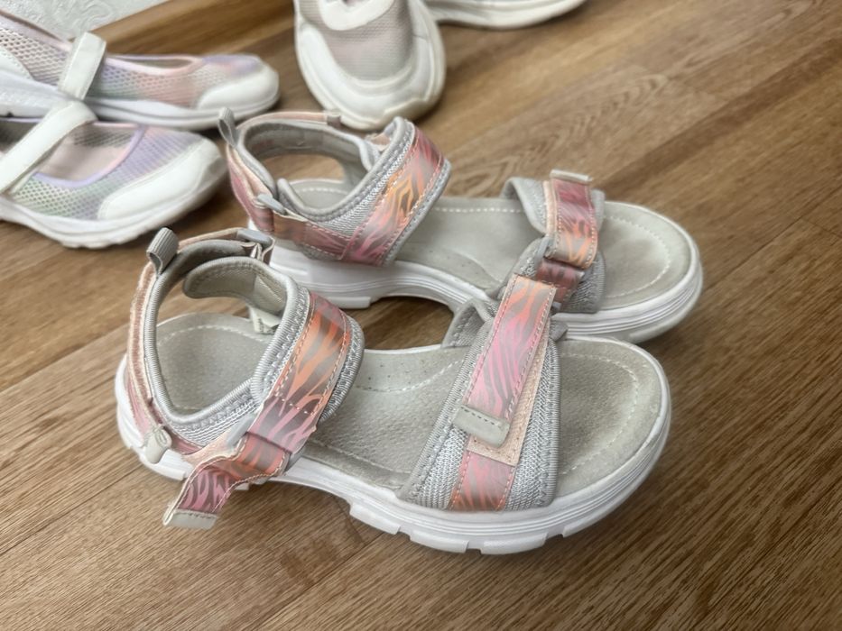 Обувь для девочки . 34-35 размер