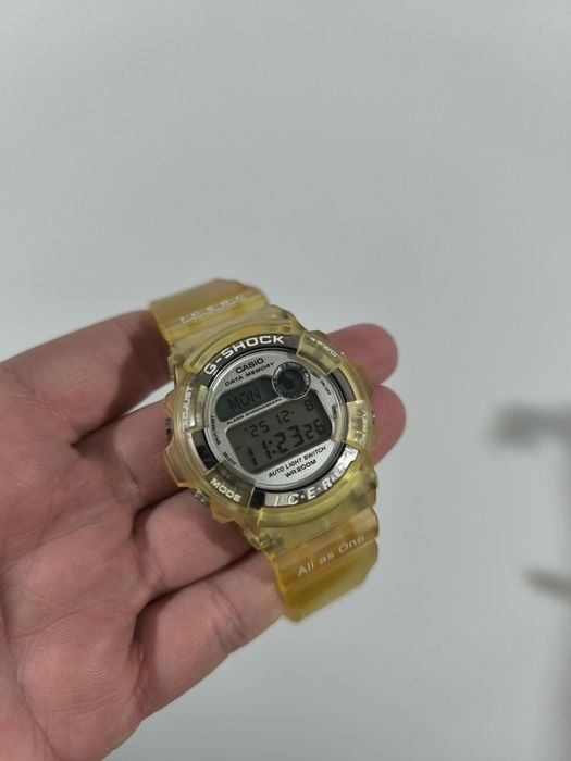 Casio g shock dw-9200k