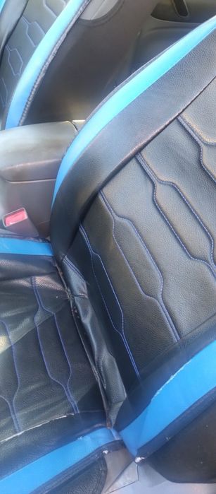 Тойота РАФ 4- джип