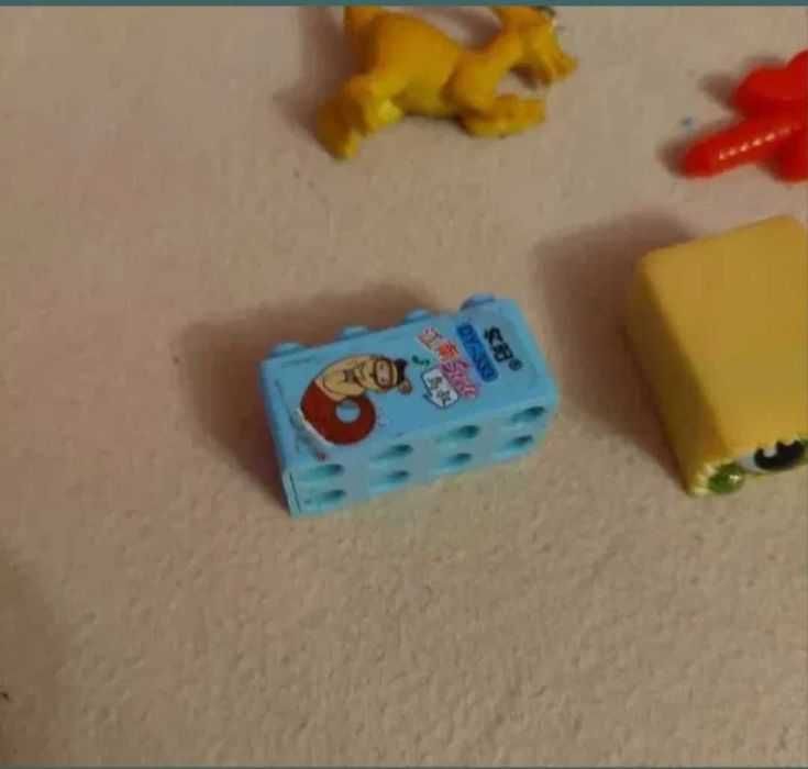 Set Littlest Kitties, jucarii diverse