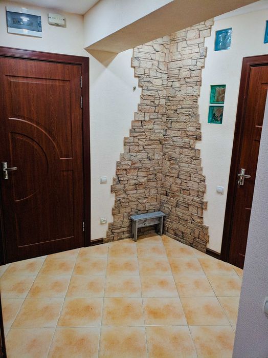 сдается своя 2х комнатная квартира 2/4/4