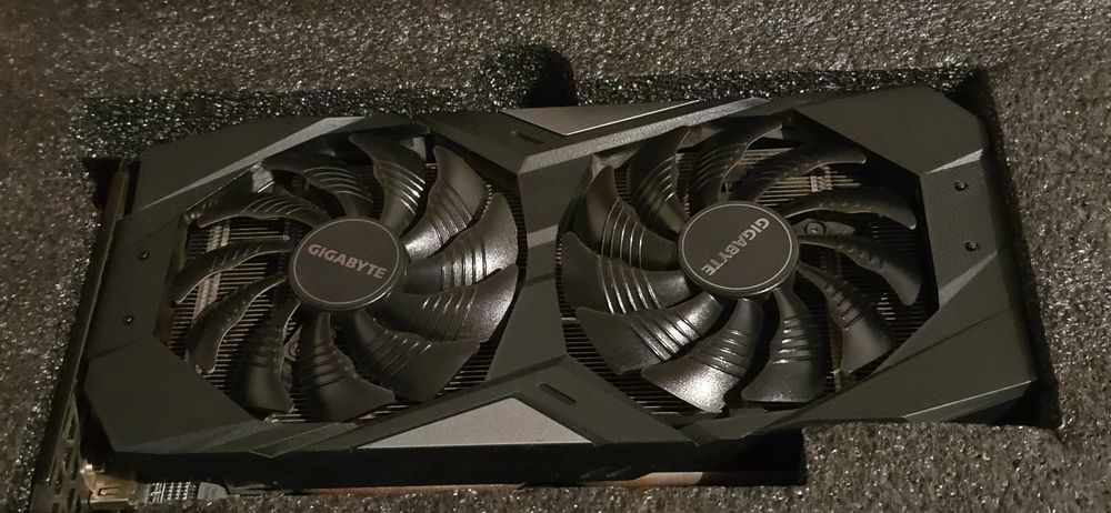 Placa Video Amd Ati Gigabyte 5500XT 8GB OC Windforce GDDR6