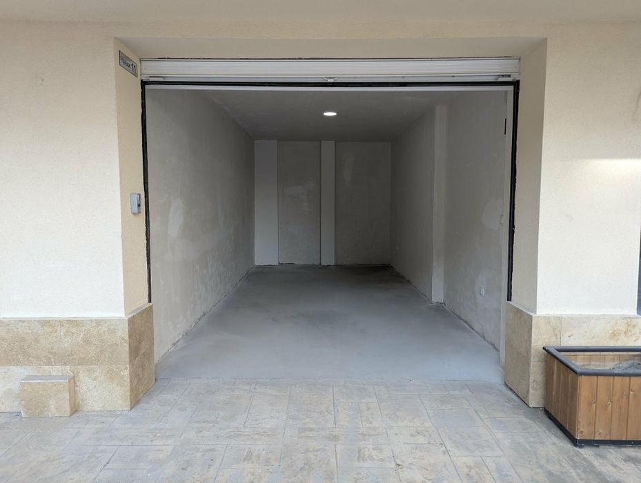 Гараж под наем, 20 м2, Южен