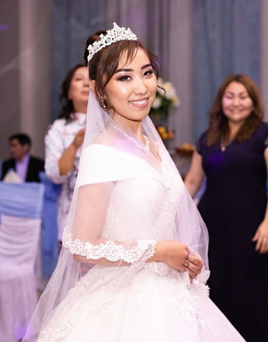 СРОЧНО ПРОДАМ свадебное платье