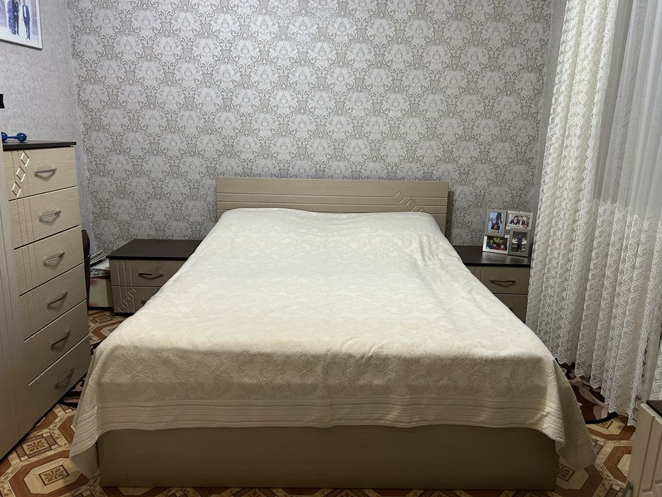 Спальный гарнитур