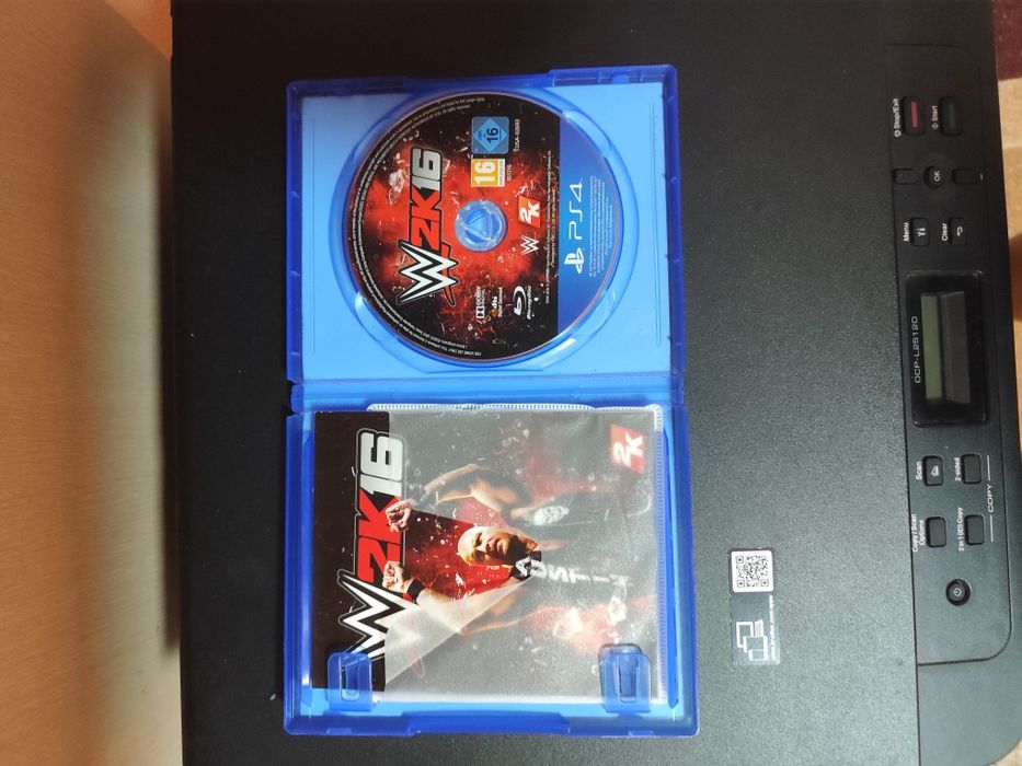 Продавам игра W2k16 за ps4