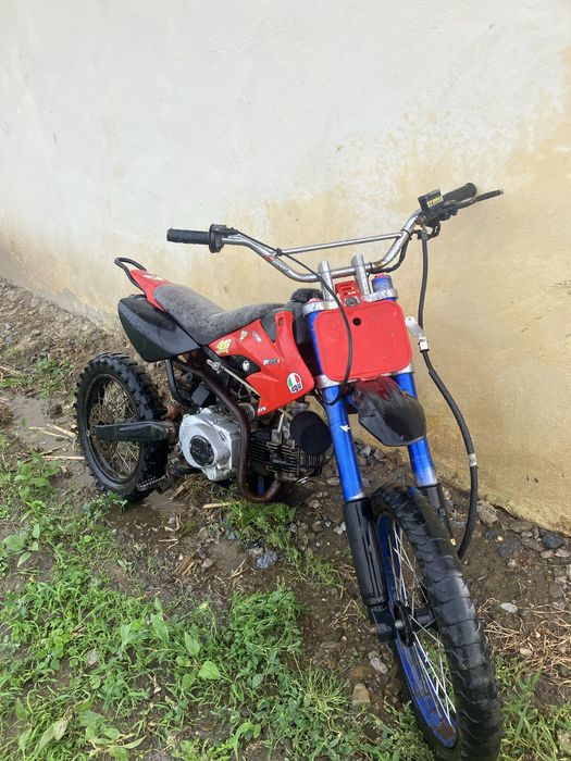 Se vinde cross 125cc urgent !!! Pret neg.