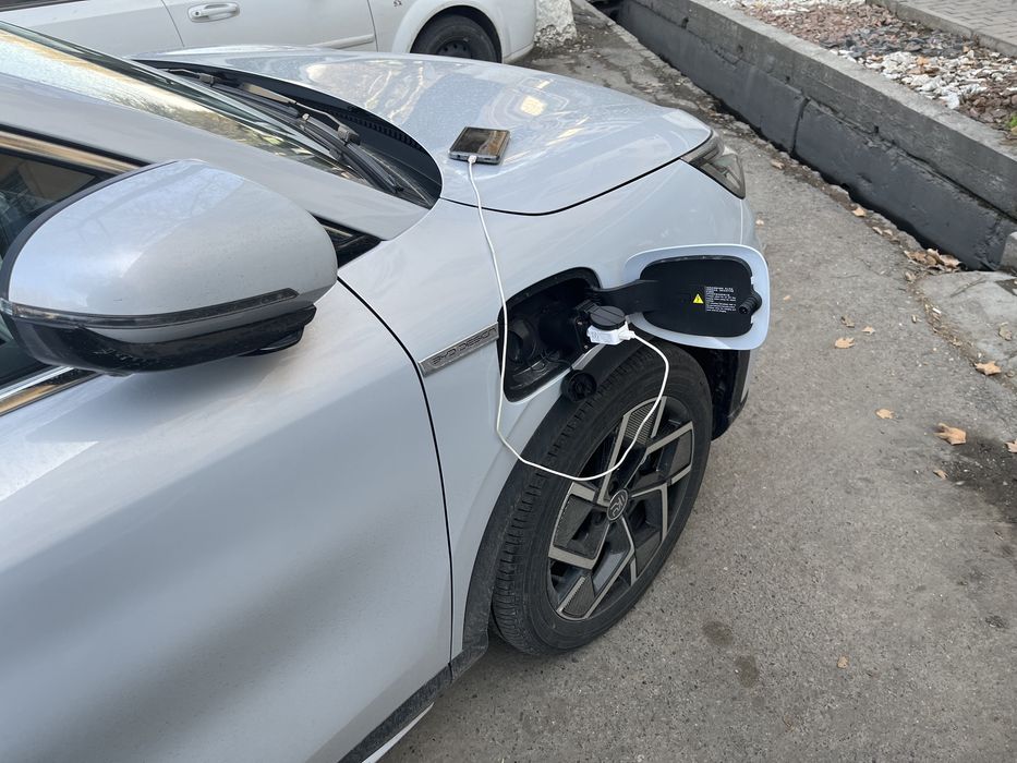 Адаптер для разрядки электромобиля gbt V2L