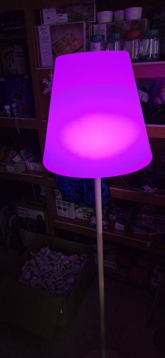 Lampa solara cu telecomanda