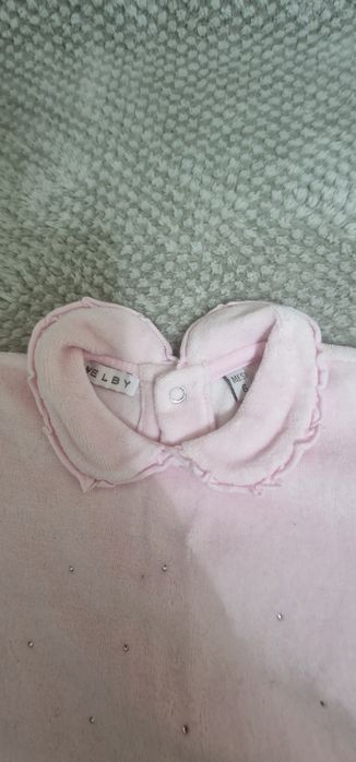 Rochita deosebita din catifea cu volanase 6 luni