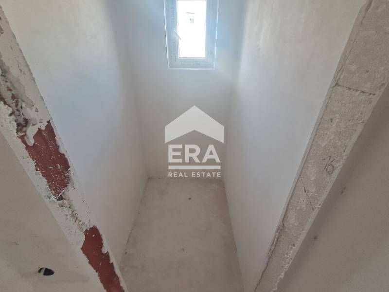 Продава се Тристаен апартамент в Варна, Владислав Варненчик - 99 кв.м за 1040 €/кв.м - Снимка #9