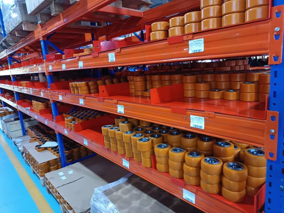 Аренда и продажа спец техники.