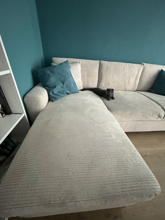 Ъглов диван в отлично състояние