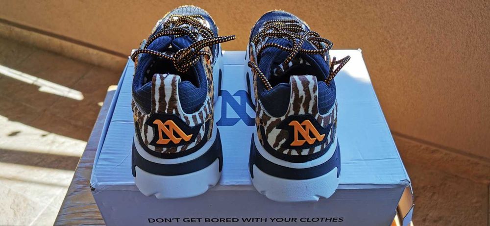 Маркови оригинални дамски маратонки MANU - 40 номер