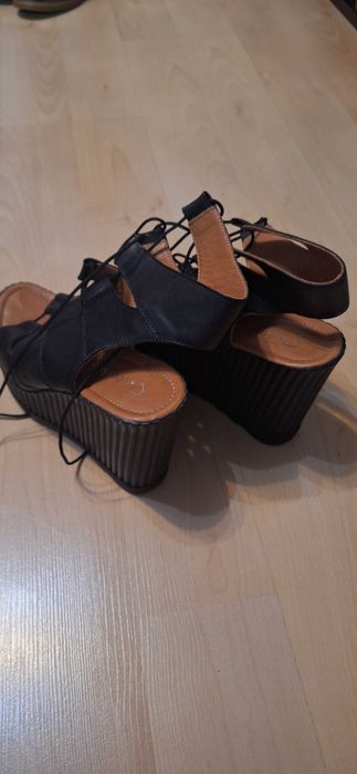 Сандали от естрствена кожа