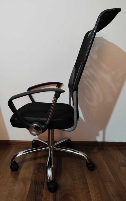 Scaun de birou ergonomic, mesh, înălțime reglabilă, mecanism tilt