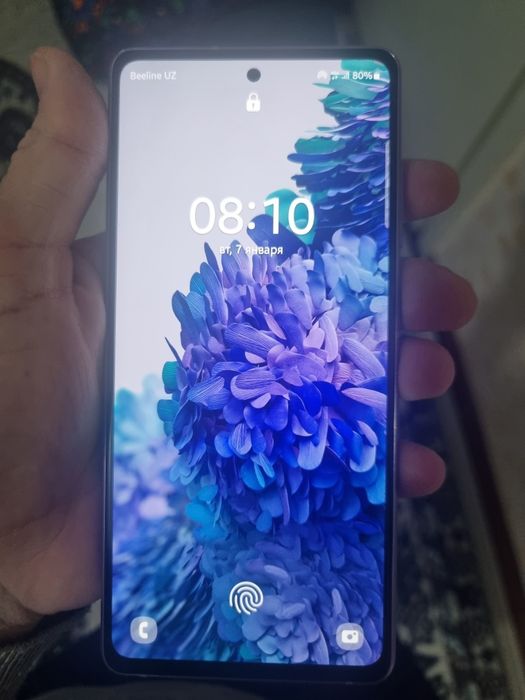 Samsung s20 FE sotiladi srochniy