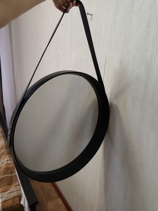 Продам зкркало целое