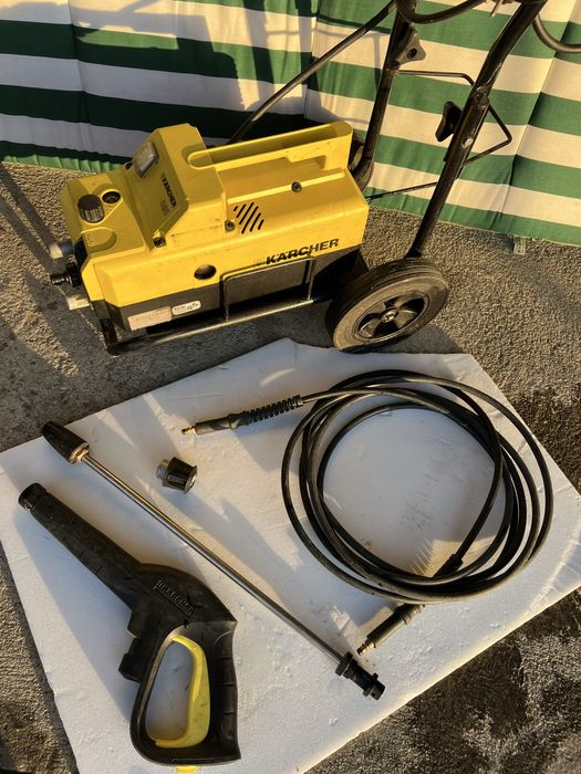 Jet cu Presiune Karcher K 695 130Bari Complet cu Lance Inox Rotativa