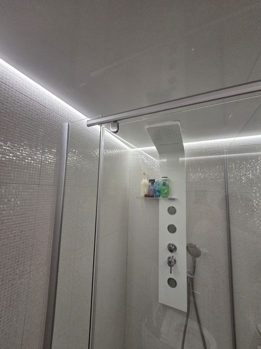 Душевая кабина !
